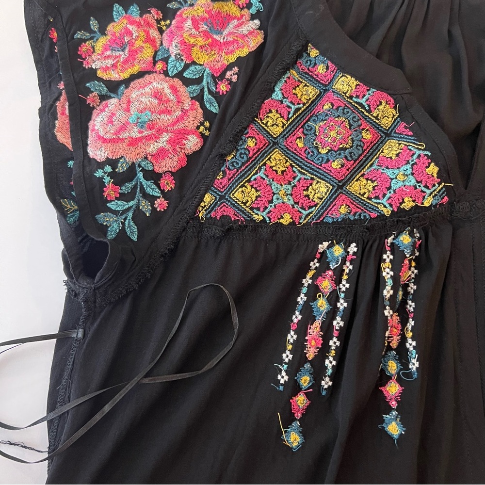 Savanna Jane Embroidered Blouse Peasant Floral Mexican Bohemian Women's M Black - Picture 5 of 7